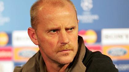 Σααφ: «Όχι τα ίδια λάθη στον Πειραιά»