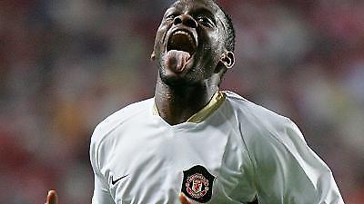 P.L: Οι «διάβολοι» ήταν για λίγο κόκκινοι