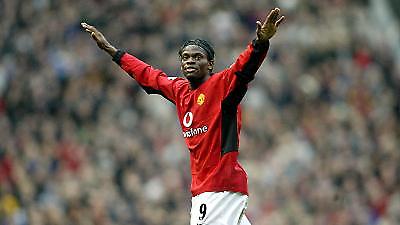 Καλοβλέπει Σαχά η Εβερτον