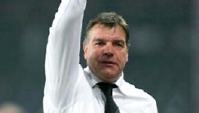 Παράπονα Αλαρντάις για τη διαιτησία