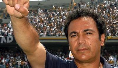 Mαραντόνα: «Ο Σάντσεθ είναι ο καταλληλότερος»