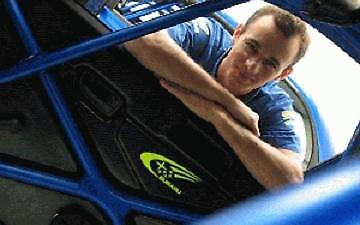 Παραμένει στη Subaru ο Σαραζέν