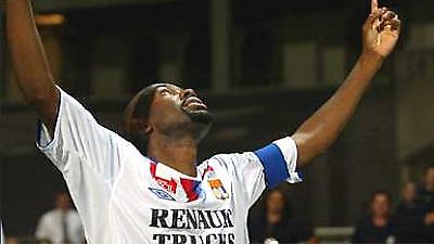 Κασάπα στο προσκήνιο…