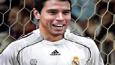 Σαβιόλα: «Θα συνεχίσω να παίζω μπάλα στην Ισπανία»