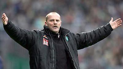 Πριμ πρόκρισης για Σάαφ η επέκταση συμβολαίου ως το 2008