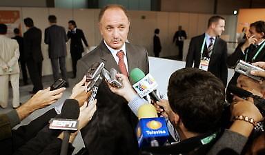 Σκολάρι: «Θέλω να μείνω»