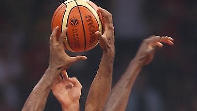 Τα βλέμματα στο ΣΕΦ