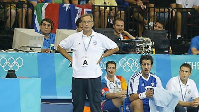 Σέφερτ: ''Εύχομαι τα καλύτερα στην Εθνική''