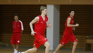 Άνετη επικράτηση του Ολυμπιακού