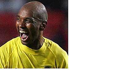 Πελεγκρίνι: «Είμαι χαρούμενος που θα μείνει ο Σένα»