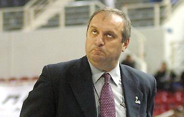 «Πονοκέφαλοι» για Σερφ