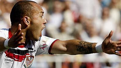 Primera Division: «Αυτοκτόνησε» η Σεβίλλη, πλησίασε η Ρεάλ