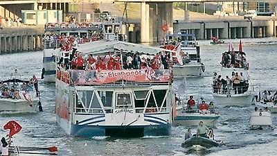 Υποδοχή ηρώων για Σεβίλλη και... Εσπανιόλ