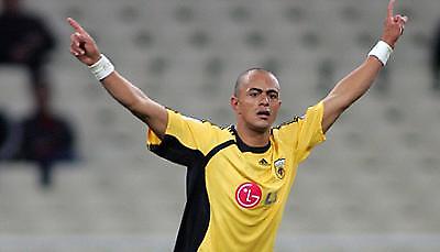 Λάκης κερνάει, Σέζαρ πίνει