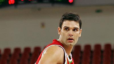 A1: Αγωνία για Σκλάβο