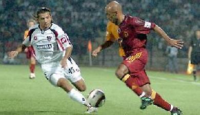 Superligi: Ανεβάζουν ρυθμούς οι γείτονες