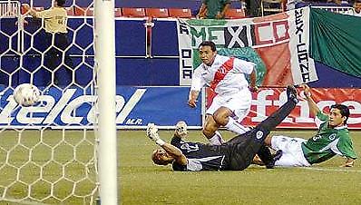 Τον Σολάνο θέλει η Λίβερπουλ