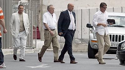 Ήρθε και υπογράφει