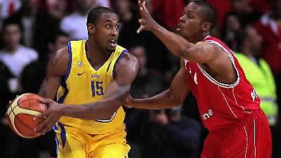 Στη Φενέρμπαχτσε ο Σόλομον