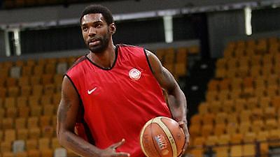 Καλή εμφάνιση Ολυμπιακού με ΑΕΚ