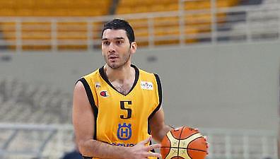 «Σοκ» με Σ. Νικολαϊδη