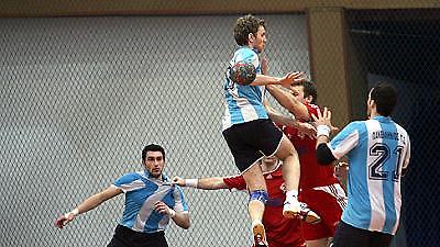 Σταθερά στην κορυφή