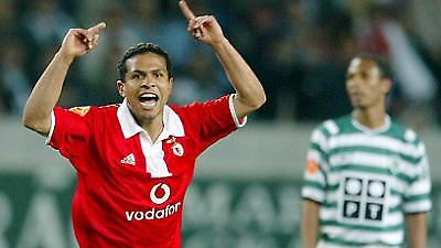 Super Liga: Τα «φώτα» στο «Αλβαλάδε»