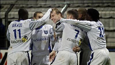 Στον τελικό η Οσέρ