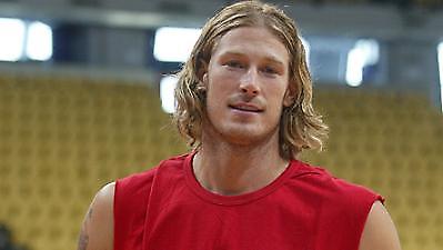 Στακ: «Ήρθα για τίτλους»