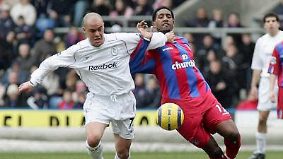 Συνεχίζει στην  Μπόλτον ο Φαγιέ