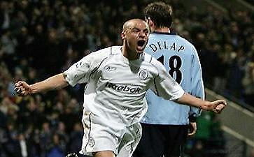 Παραμένει… Stelios