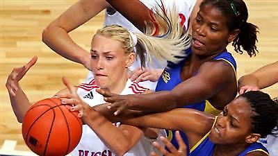 Κορυφαία η Στεπάνοβα