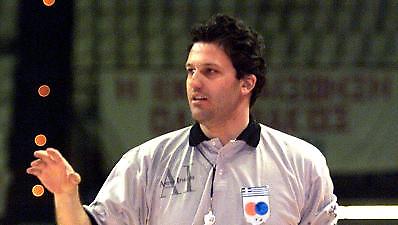 Ο Σχινάς στο ντέρμπι του ΣΕΦ