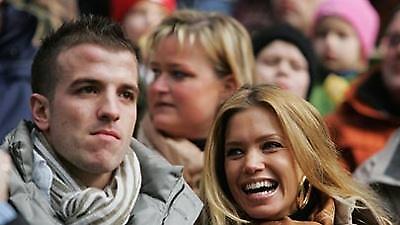 Πρόβλημα στους «οράνιε» με Φαν ντερ Φάαρτ