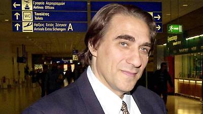 Παραίτηση με αιχμές