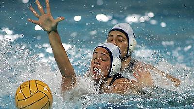 «Αγκαλιά» με τον τίτλο