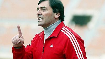 Τεννές: «Έπρεπε να το διακόψουν»