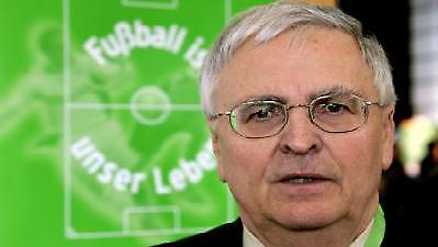 Ο Τσβάντσιγκερ υποψήφιος για τη γερμανική ομοσπονδία