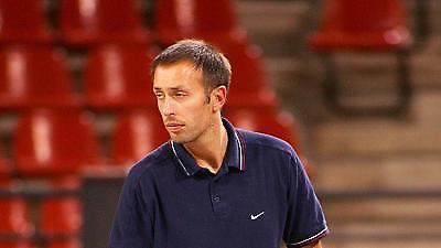 Α1: Συζητήσεις με Τόμιτς