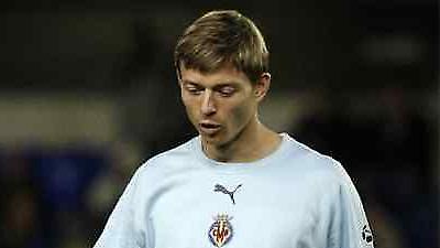 Να κρατήσει Τόμασον θέλει η Βιγιαρεάλ