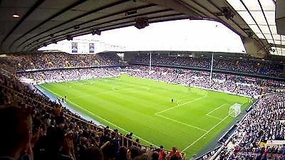 «Πετεινοί» κατά ομοφοβικών…