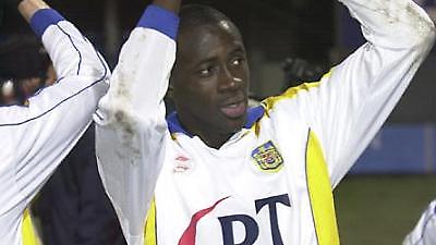 Έρχεται για να υπογράψει…