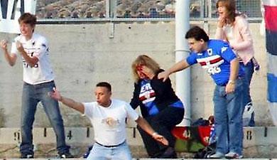 Τραυματίστηκε φίλαθλος της Σαμπντόρια από φωτοβολίδα