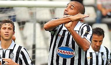 Στα σαλόνια Νάπολι και Τζένοα, προκάλεσε ο Τρεζεγκέ