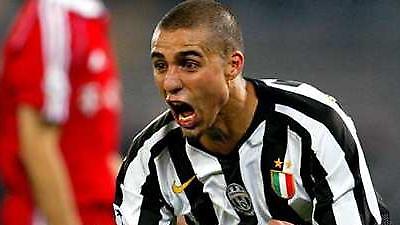 Τρεζεγκέ: «Ντροπή όσα είπε ο Ντομενέκ»