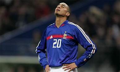 Με Τρεζεγκέ κόντρα στη Σκωτία