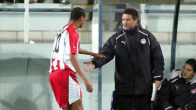 «Ρίχνει γέφυρες» ο Σόλιντ