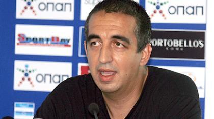 «Γκρεμίζουν τα όνειρά μας»