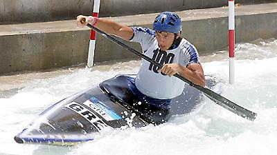 Στην Γερμανία η ομάδα κανόε καγιάκ