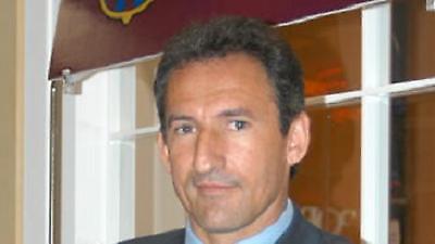 Μπεγκιριστάιν: «Δεν φεύγουν Ντέκο, Μέσι»